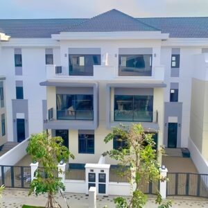 ảnh chụp nhà phố 8x20 aqua city