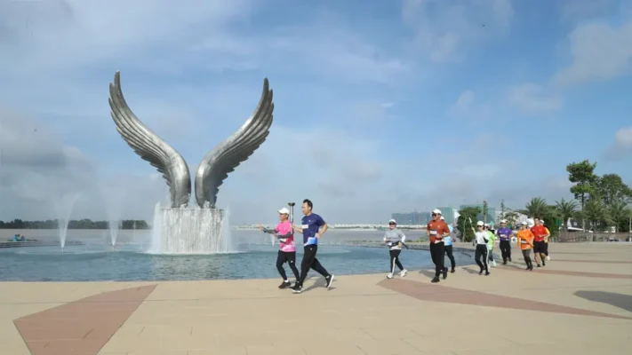 Quảng trường Aqua City