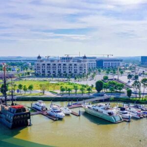 Bến du thuyền aqua city