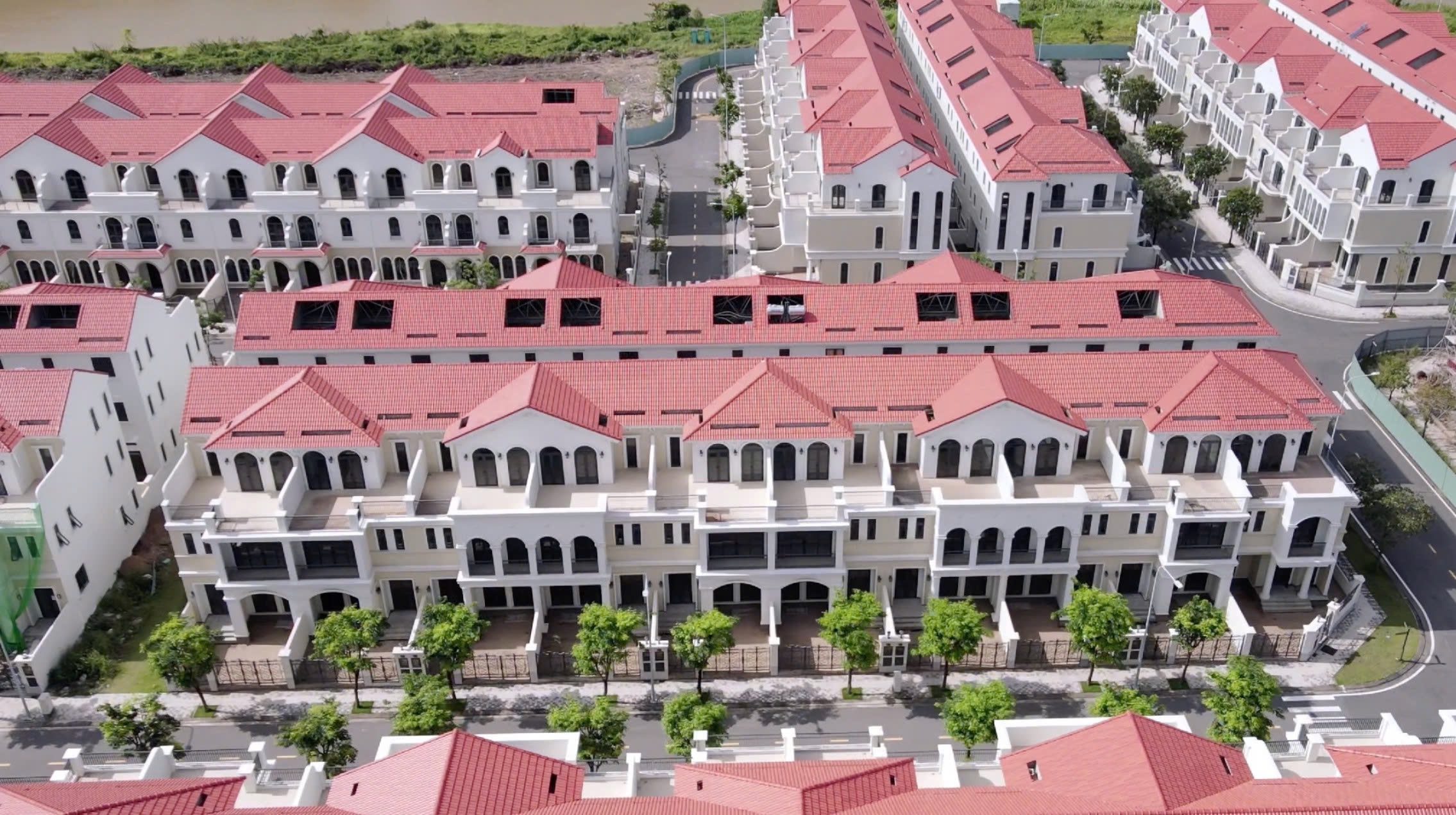 Hình ảnh thực thế nhà phố river park 2 aqua city