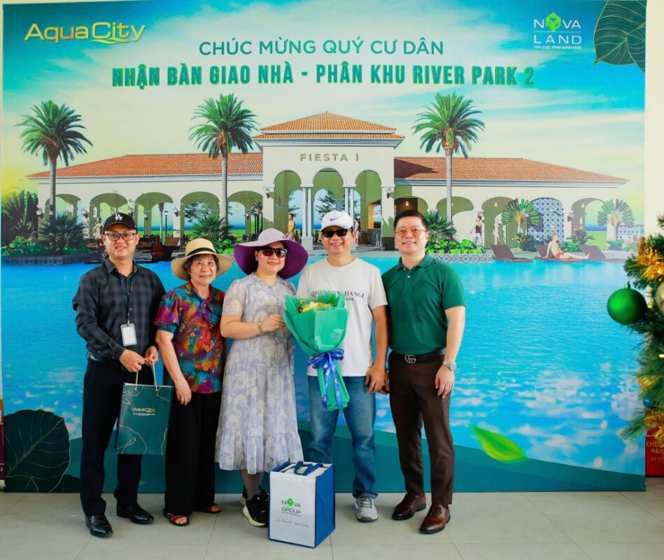 Chuyển nhượng Aqua City