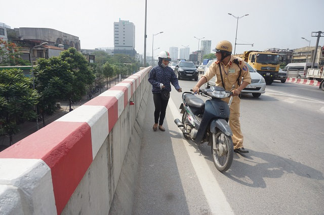 Đường Vành Đai 3 xe máy có được phép lưu thông không ? -...