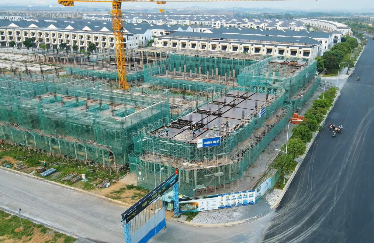 Sun Harbor 2 đang thi công trở lại, phân khu trung tâm của Aqua City với nhịp xây dựng sôi động - Cập nhật cuối tháng 1/2026.
