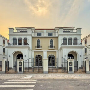 Nhà phố phong cách địa trung hải ở phân khu River Park 2 (Valencia)