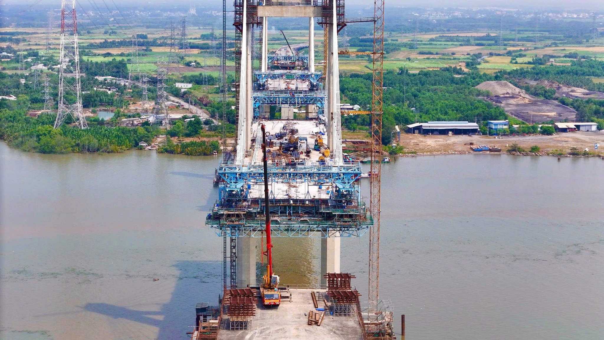 Cầu Phước Khánh trong giai đoạn hiện tại đóng vai trò quyết định mốc thông xe toàn tuyến cao tốc liên vùng quan trọng này.