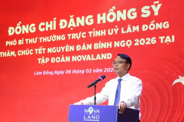 Phó Bí thư Thường trực Tỉnh ủy Lâm Đồng Đặng Hồng Sỹ thăm, chúc Tết Novaland